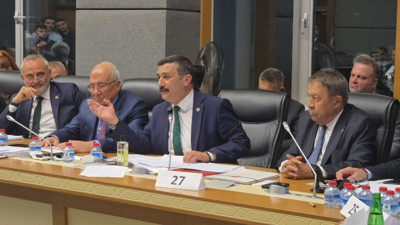 İYİ Partili Selçuk Türkoğlu'ndan Adalet Komisyonu'nda sert çıkış: "Diz çöktünüz!"