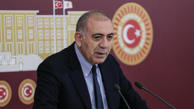 Gürsel Tekin'den net mesaj: "Başın düşerse dara, CHP’yi ara"