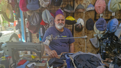 Ankara’da 65 yıllık meslek yok oluyor! Kasket ustası isyan etti: “Benden sonra kim yapacak?”