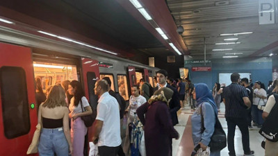 Ankara metrosunda kapıya yakın duranlar gerçekten daha hızlı mı çıkıyor?
