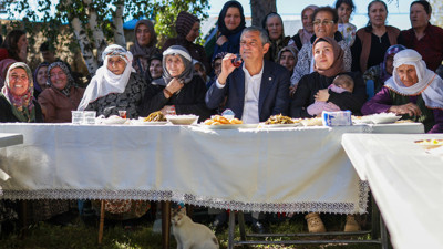 Özgür Özel'den Ardahan'da dikkat çeken mesaj: "Şaha kaldıracağız"