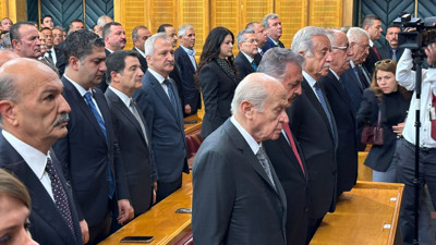 MHP yeni döneme hızlı başladı: Salon hıncahınç doldu!