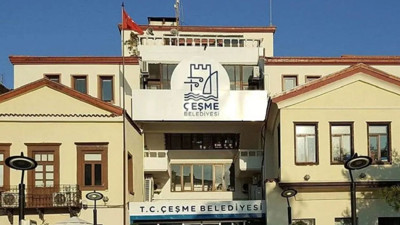 Çeşme Belediyesi’ne usulsüzlük operasyonu: Başkan yardımcısı ve 2 müdür gözaltında
