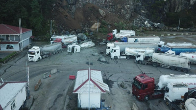 Artvin'de heyelan bir can aldı!