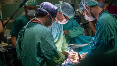 Hacettepe’de spina bifida tanılı iki bebeğe anne karnında müdahale