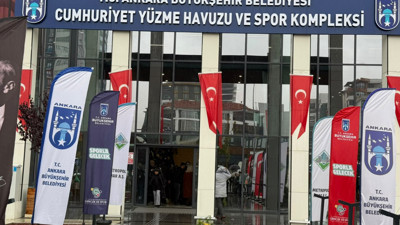 Etimesgut'ta spor şöleni: ABB Cumhuriyet Yüzme Havuzu ve Spor Kompleksi kapılarını açtı