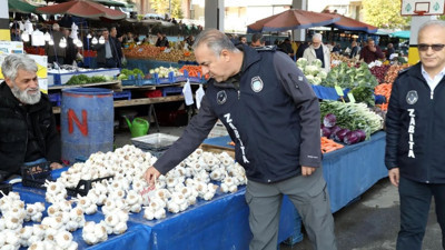 Ankara'nın semt pazarlarında sıkı denetim! Teraziler kontrol ediliyor