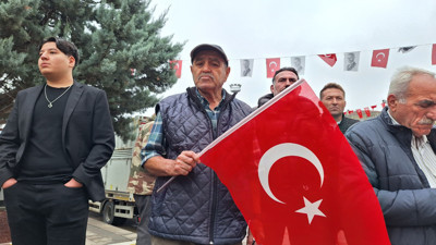 Kırıkkale'de 29 Ekim coşkusu! Cumhuriyet ve Demokrasi Meydanı kırmızı beyaz
