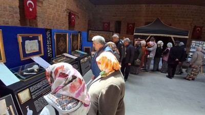 Beypazarı'nda Kutsal Emanetler Sergisi Ziyarete Açıldı