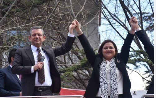 Burcu Köksal AK Parti’ye mi geçiyor? - Resim: 3