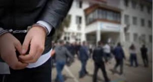 Torbalı’da ‘okul saldırısı’ iddiasıyla 8 öğrenci gözaltına alındı - Resim: 3