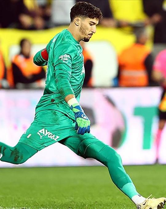 Altay Bayındır, Süper Lig'e dönüyor
