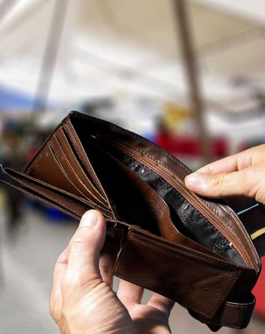 Piyasalarda sert dalgalanma: Dolar tarihi zirveyi gördü, 40 TL'yi aştı, altın fırladı