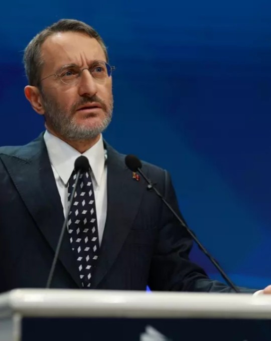 Fahrettin Altun: “Sokak şiddetine zemin hazırlamak sorumsuzluk”