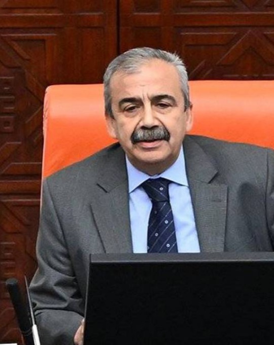 DEM Parti'den İmralı Heyeti açıklaması: Önder'in yerine başka isim mi geliyor?