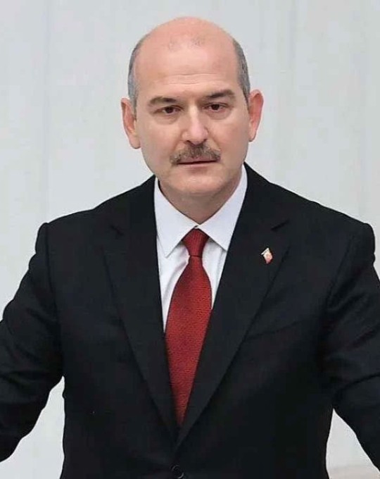 Soylu'dan Özgür Özel'e gönderme! “Siyaset zorbası”