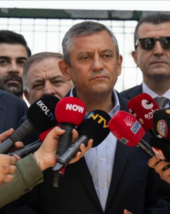Özgür Özel'den Erdoğan'a: "İş insanlarına köstek olma"