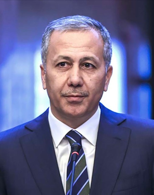 Ali Yerlikaya'dan PKK yorumu: "Birliğin önünü açan tarihi bir adım"