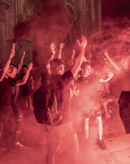 PSG şampiyon oldu sokak karıştı