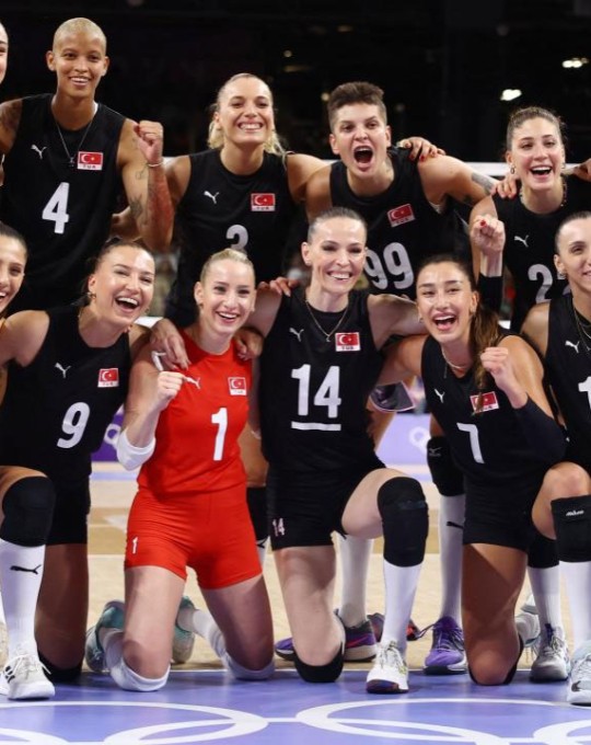 Filenin Sultanları Pekin'de fırtına gibi: 4'te 4 yaptılar!