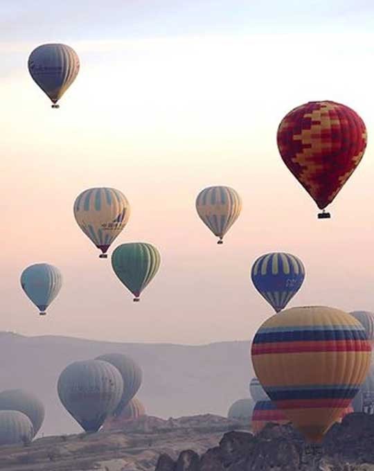 Sıcak hava balonu düştü! Çok sayıda yaralı var