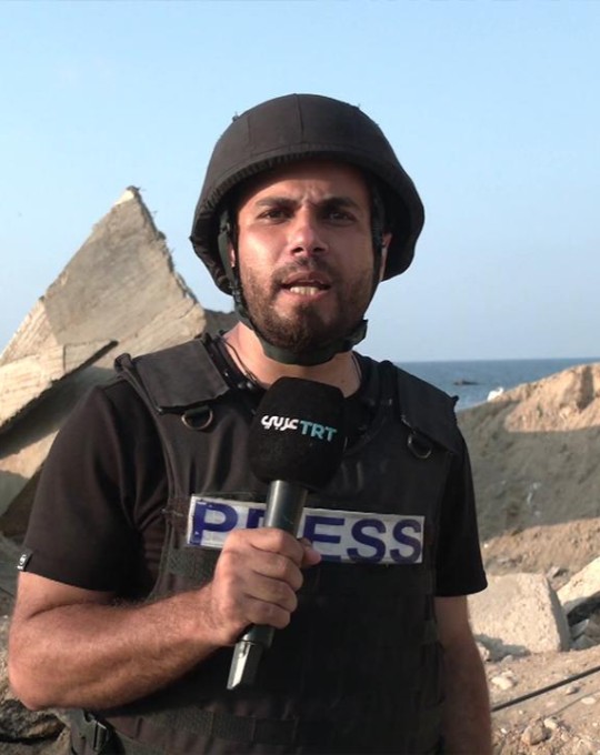 İsrail polisi Hayfa'da TRT'nin de aralarında bulunduğu televizyon ekiplerine baskın düzenledi