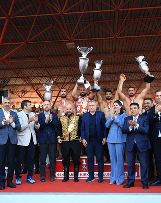 ASKİ Spor 664. Tarihi Kırkpınar Yağlı Güreşleri'ne damgasını vurdu