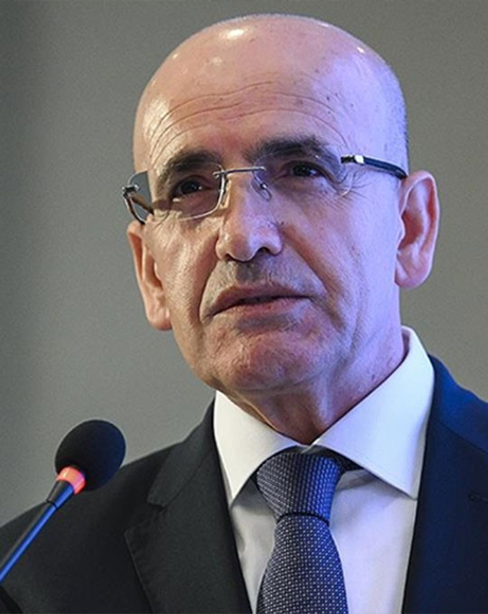 Bakan Şimşek: "İhracat direncini koruyor, risk primi ve borçlanma maliyetleri düşüyor"