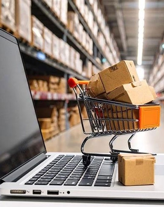 Yaz sezonu e-ticareti hareketlendirdi