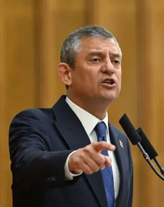 Özgür Özel'den çarpıcı açıklamalar! CHP 'Terörsüz Türkiye' Komisyonu'na katılacak mı?