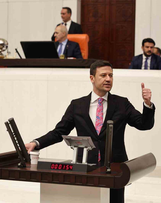 Ankara vekilleri birbirine girdi: "Gayri Milli" tartışmasında tarihi restleşme