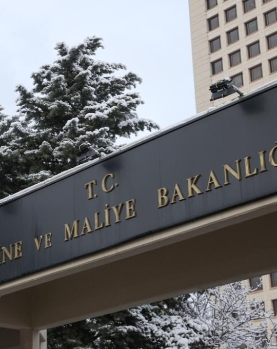 Hazine verileri açıklandı! Merkezi yönetim bütçesi şubatta 24,4 milyar lira fazla verdi