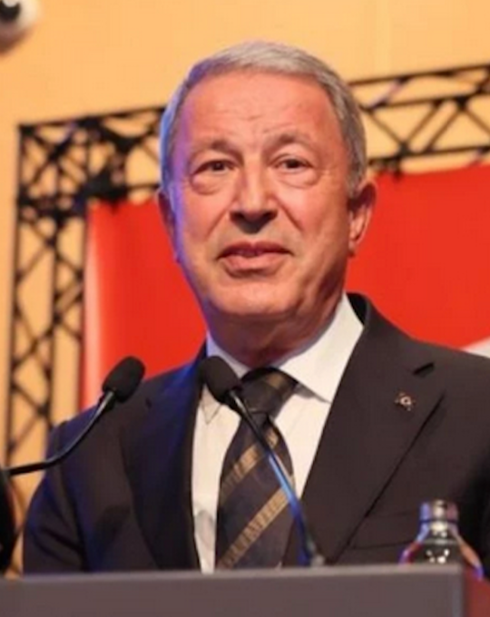 Hulusi Akar’dan Orta Doğu ve İncirlik çıkışı: "Barışı savunuyoruz ama hazırlıklıyız!"