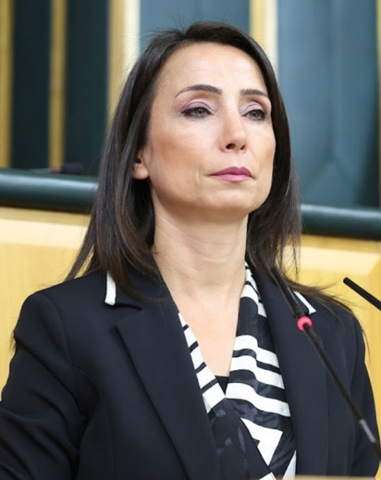 1 Mayıs’ta Taksim açılacak mı? DEM Parti Grup toplantısında Hatimoğulları’ndan sert çağrı!