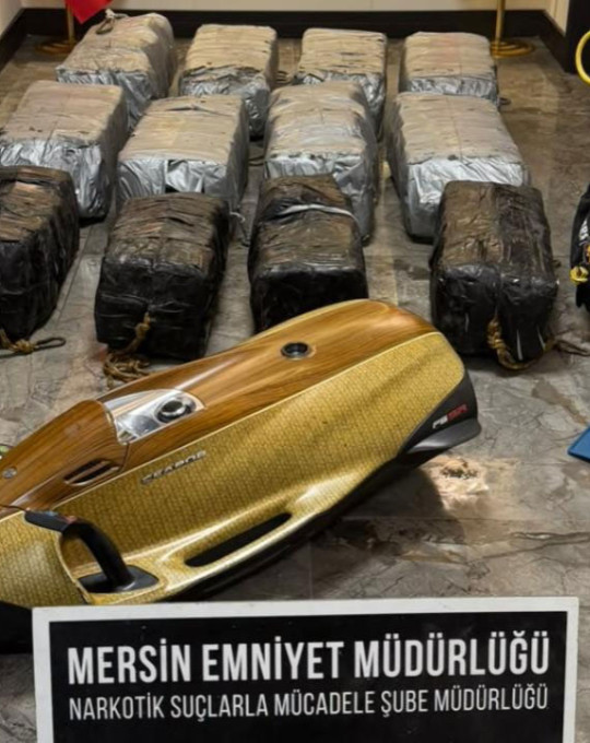 Yeni Ankara: Mersin Limanı'nda filmleri aratmayan baskın