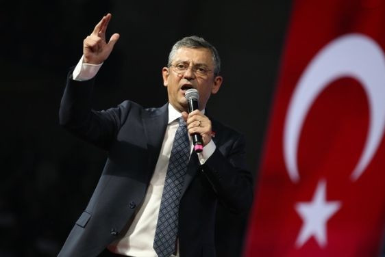 Özgür Özel’in masasındaki anket ortaya çıktı! - Resim: 4