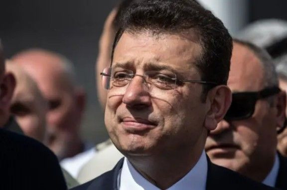 Ekrem İmamoğlu Hastaneye Sevk Edildi - Resim: 3