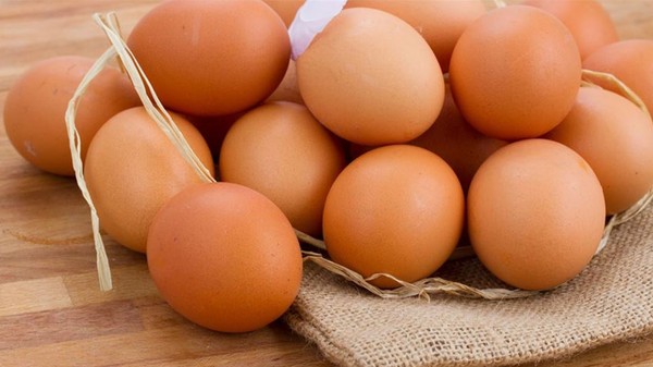 Yumurta piyasasında büyük düşüş market raflarına yansıdı