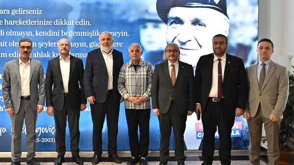 Saadet Partisi Ankara İl Başkanı Ahmet Yazıcı mazbatasını aldı, Mamak Belediye Başkanı Şahin'i ziyaret etti