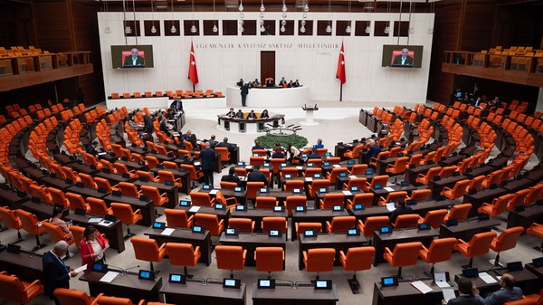İsrail'in saldırılarını kınayan Meclis tezkeresi oybirliğiyle kabul edildi