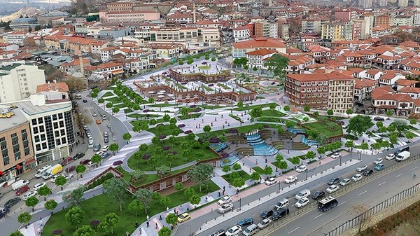 Altındağ'da Filenin Sultanları bu akşam dev ekranda