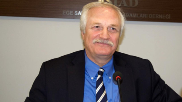 Eski CHP Genel Başkan Yardımcısı Murat Özçelik partiden istifa etti