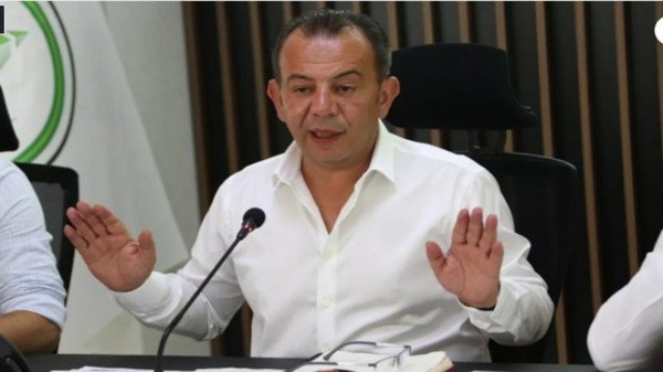 Tanju Özcan’ın Sözleri CHP’de Krize Neden Oldu