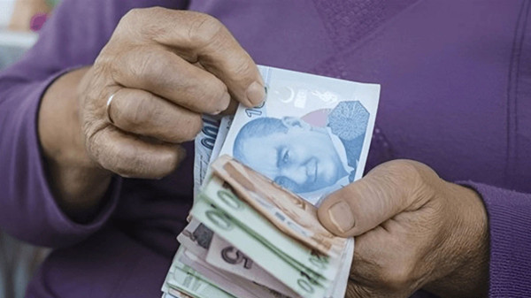 Şartları karşılayan emekliye 25 bin TL yatacak