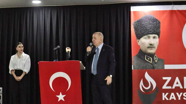 Ümit Özdağ'dan ekonomiye ilginç örnek: "Bir şişe parfüm 68 bin lira!"