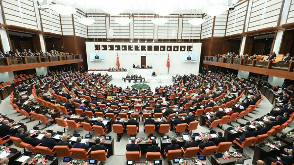 Devlet 2027'de faize ne kadar ödeyecek? Bütçedeki oran dikkat çekiyor