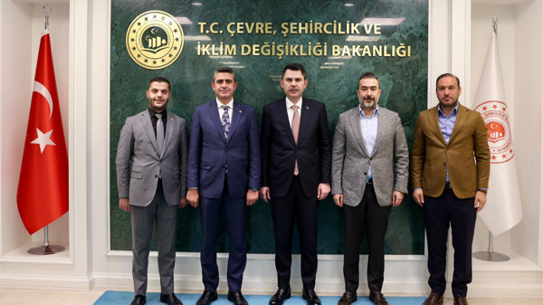 CHP’den AK Parti’ye geçmişlerdi! İki Belediye Başkanı Bakan Kurum’un kapısını çaldı