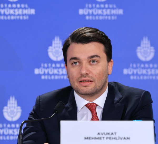 İmamoğlu'nun avukatı pehlivan gözaltına alındı