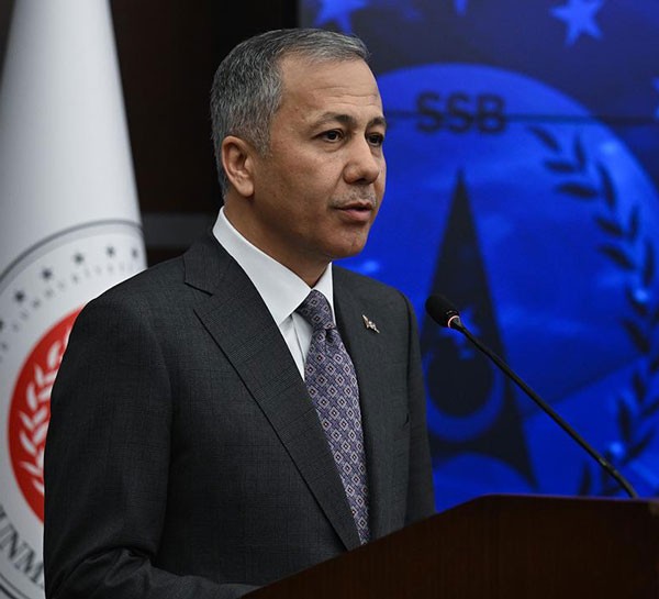 Ali Yerlikaya'dan canlı yayın açıklamaları