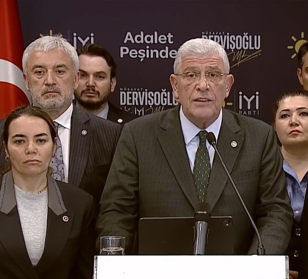 İYİ Parti Genel Başkanı Dervişoğlu’ndan PKK’nın fesih açıklamasına sert tepki! “Bu zafer değil, açık bir ihanettir”